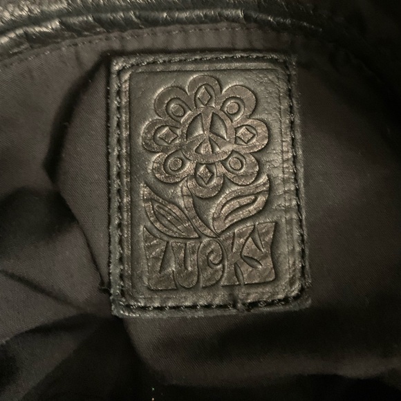 Lucky 🍀 brand black hobo bag with silver rivets euc - Picture 8 of 10